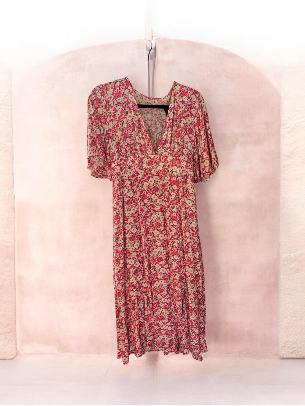 Kara and Kate Floral V-Neck Midi Dress in Pink